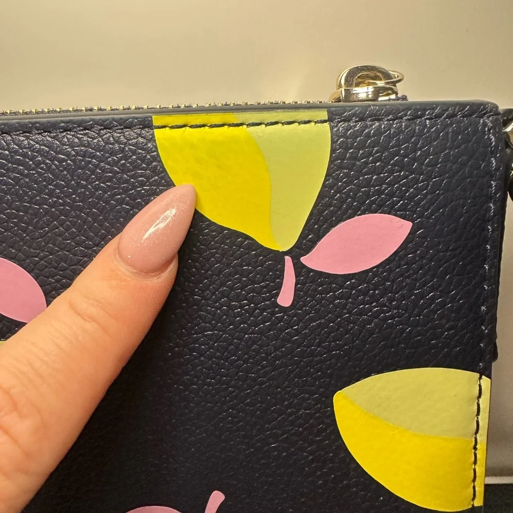 Kate Spade EUC Margaux Lemons Grained Leather Convertible Crossbody